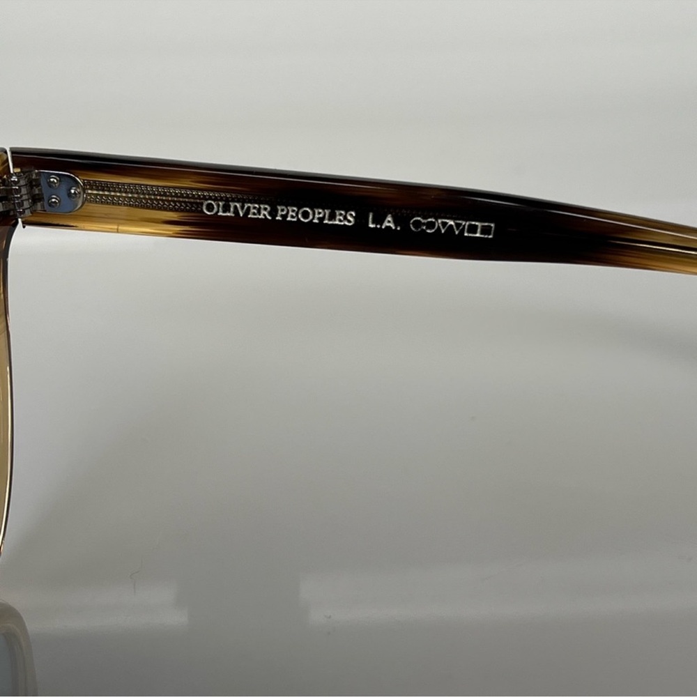 Oliver People's Lewen Sunglasses.
Zero Scratches - Picture 4 of 6